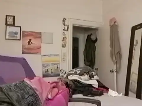 Snapshot of BaByArM81 chatting on February 25, 1:52 am BaByArM81 online show from February 25, 1:52 am