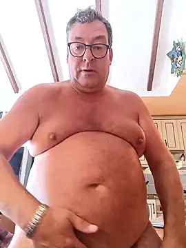 Snapshot of MountJohnXL chatting on February 9, 1:14 pm MountJohnXL online show from February 9, 1:14 pm