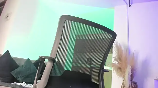 orlando yate online show from February 3, 2:03 am