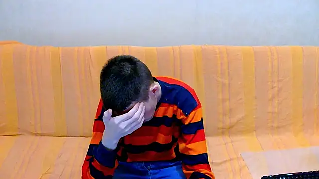 Lester Broo online show from March 22, 6:40 am