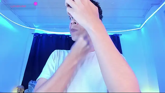 Ethan Boyy online show from April 14, 6:29 pm