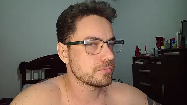 Dyllan   online show from June 19, 2:06 am