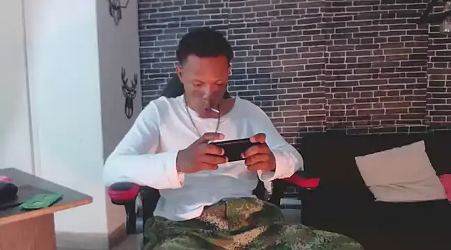 Kalvin Brownn online show from January 19, 12:49 am