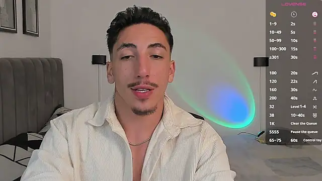 dylanspencer28 online show from February 8, 8:42 am