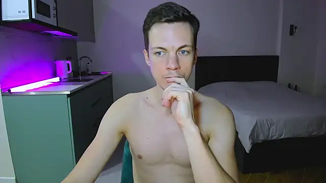 max shy online show from February 8, 1:44 pm