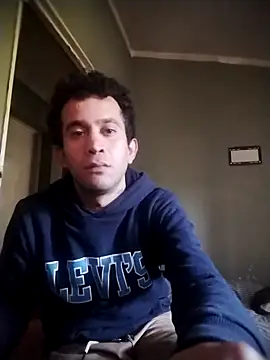 EstebanAkyLu online show from August 1, 3:44 pm