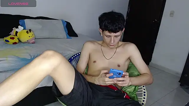 cute mathew online show from March 20, 4:18 am
