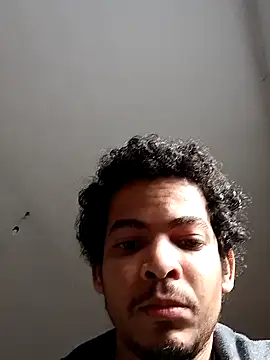 Snapshot of cingonduro chatting on February 6, 9:43 am cingonduro online show from February 6, 9:43 am