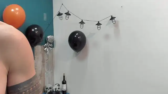 Frank Millers online show from October 31, 9:40 pm