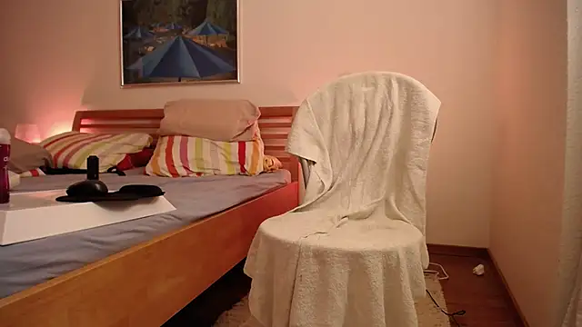 hans895 online show from March 8, 1:58 am