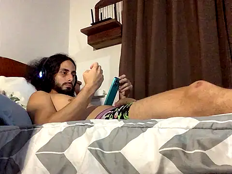 Nooneisthis online show from November 17, 7:33 am