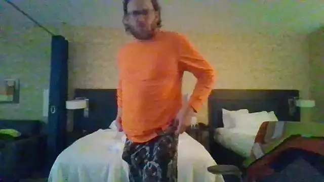 rrunner7718 online show from January 23, 1:30 am