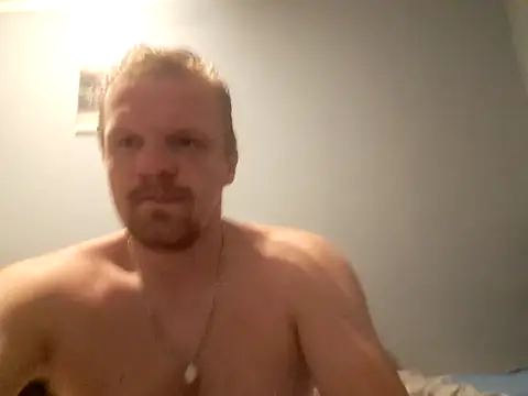 Snapshot of Clappingseling chatting on September 15, 12:24 am Clappingseling online show from September 15, 12:24 am