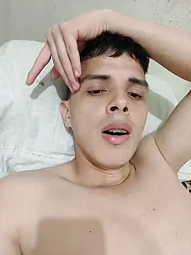 Snapshot of xxaviermendez chatting on October 1, 12:36 am xxaviermendez online show from October 1, 12:36 am