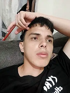 Snapshot of xxaviermendez chatting on October 3, 1:32 am xxaviermendez online show from October 3, 1:32 am