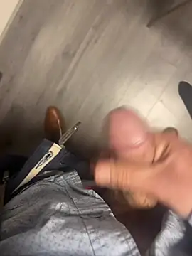 yannusgir33 online show from January 15, 11:40 pm