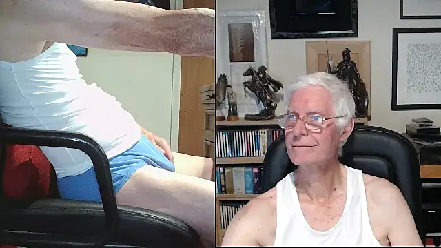 Snapshot of bigears chatting on October 8, 7:29 pm bigears online show from October 8, 7:29 pm