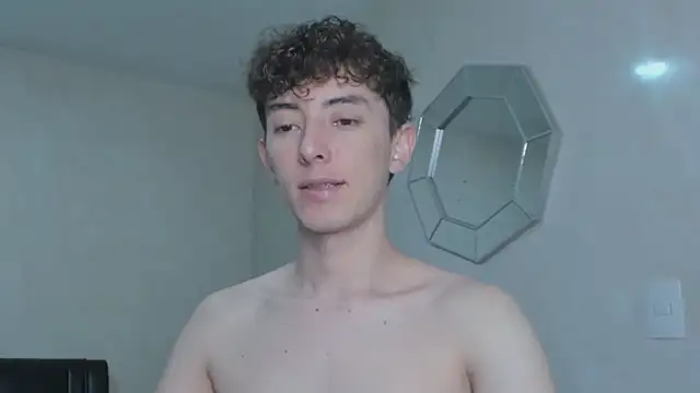 miketwink online show from November 18, 9:28 pm