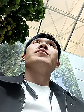 Snapshot of wadmma chatting on October 13, 12:11 pm wadmma online show from October 13, 12:11 pm