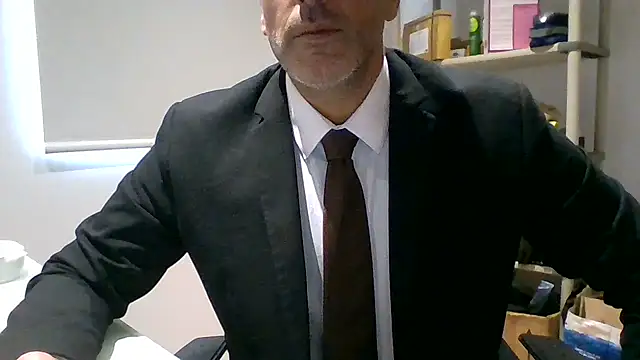 66MA69 online show from November 25, 3:25 pm