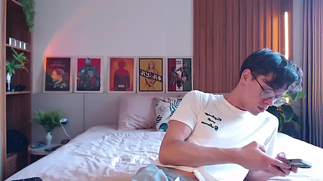 William Henry  online show from March 26, 8:07 am