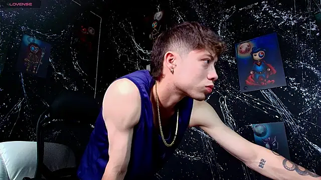 marcuscollins1  online show from February 1, 3:39 pm