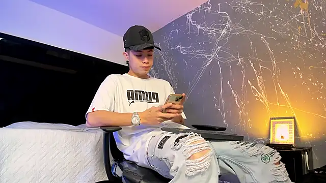 marcuscollins1  online show from October 22, 2:43 pm