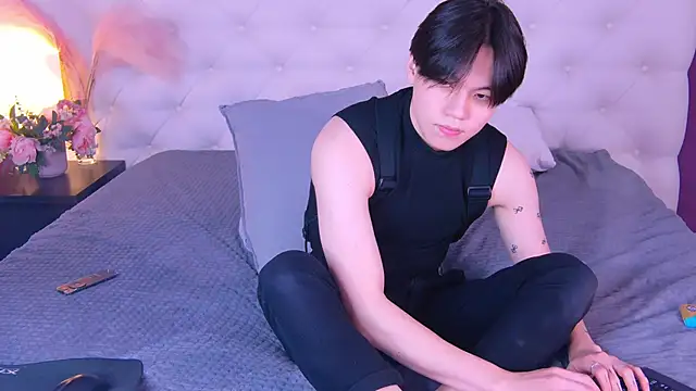 Snapshot of just_gay_ chatting on March 15, 1:18 pm just gay online show from March 15, 1:18 pm