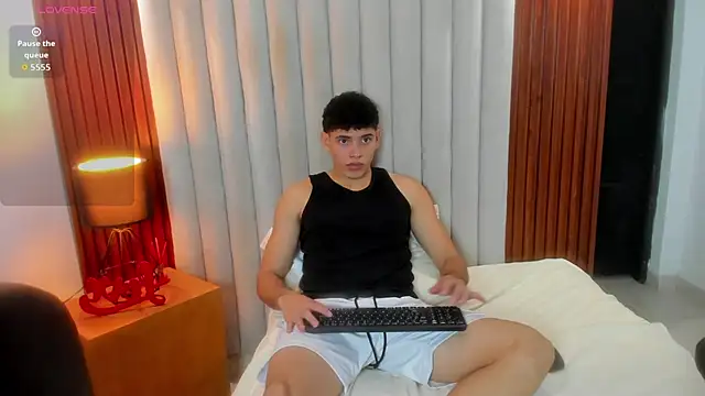 Justin mack online show from October 18, 2:33 pm