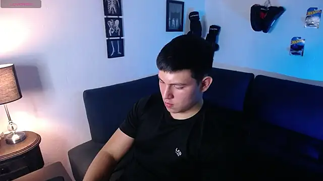 JamesCr  online show from February 28, 1:48 am