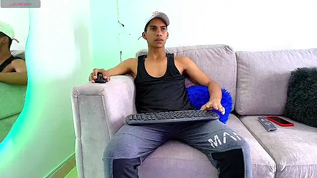 papi hotxx online show from February 22, 3:12 am