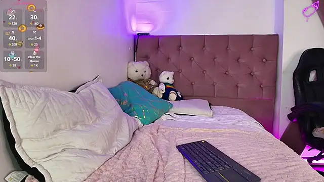 PepperTwink online show from November 4, 5:58 pm