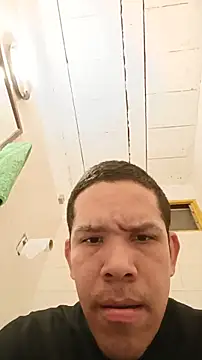 liamlara online show from May 27, 10:29 pm