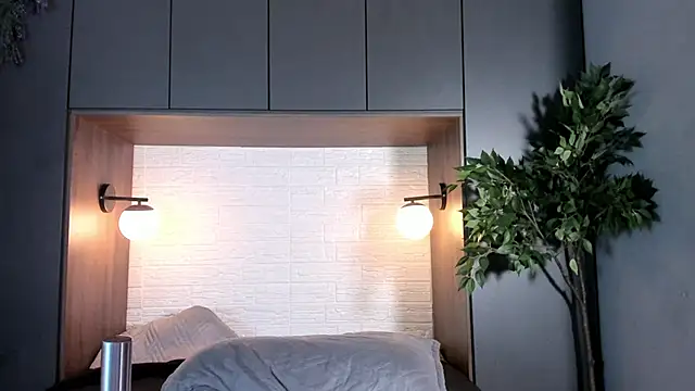 Gabriell ramirez online show from February 28, 4:00 am