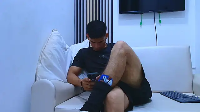 ANDRES STUD online show from February 22, 4:03 am