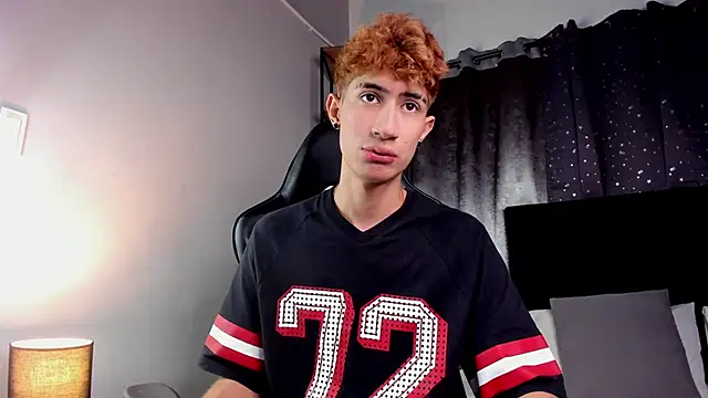 NovaaWheler online show from December 4, 6:59 pm