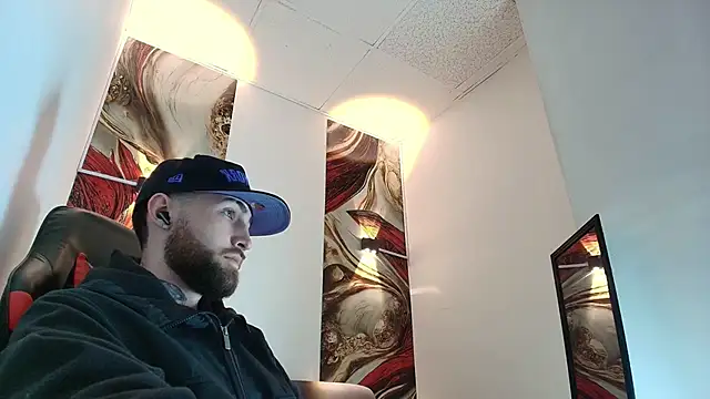 Luke davis01 online show from January 13, 1:04 pm