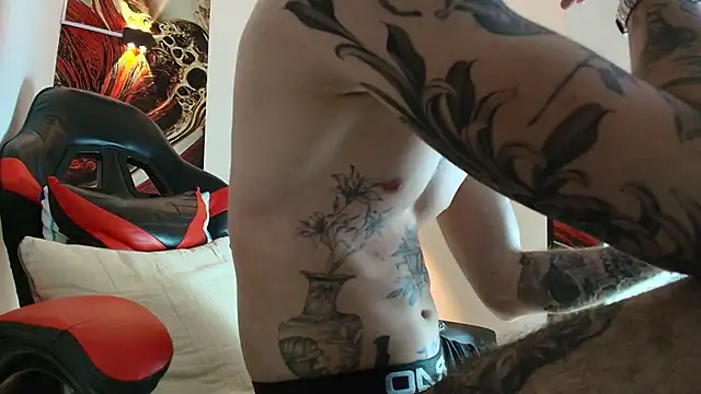 Luke davis01 online show from January 5, 5:38 pm