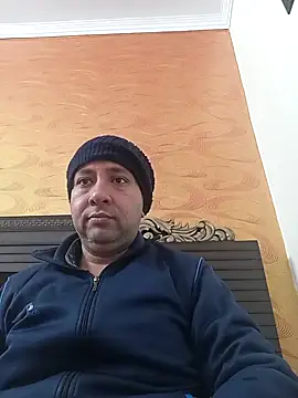 innocentboy1987 online show from February 3, 7:24 am