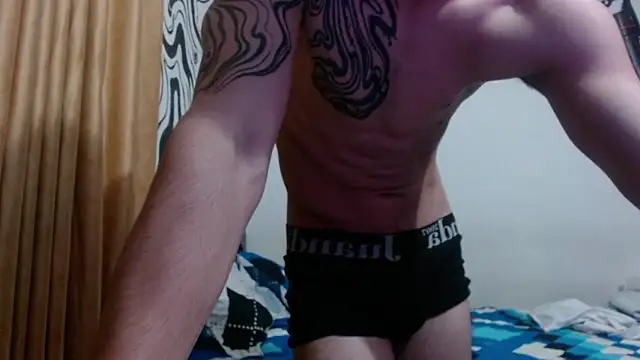 Snapshot of Noctem1 chatting on February 18, 5:42 am Noctem1 online show from February 18, 5:42 am