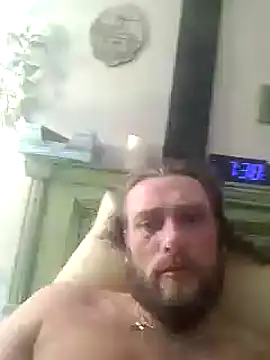 Snapshot of gronammo85 chatting on March 1, 1:40 pm gronammo85 online show from March 1, 1:40 pm