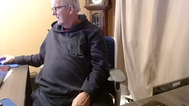 olderandwiser2 online show from February 8, 5:02 am