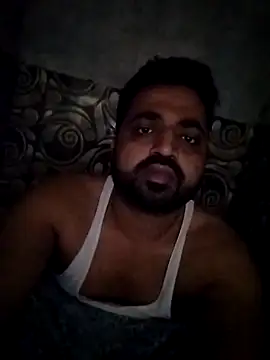 Snapshot of Vij717 chatting on October 18, 11:42 pm Vij717 online show from October 18, 11:42 pm