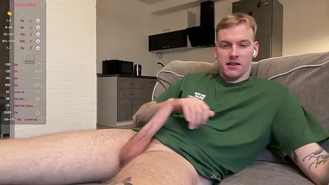 jaffersonlouis online show from December 3, 11:38 am