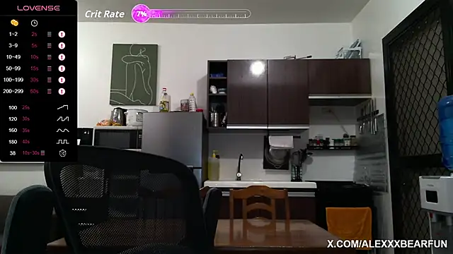 alexxxbear online show from October 25, 5:58 pm