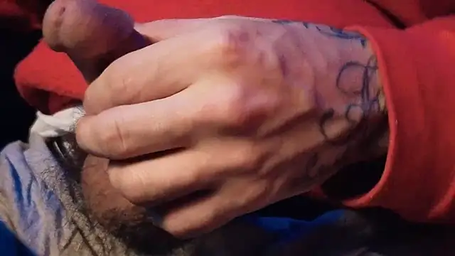 strongdude212 online show from March 28, 10:15 am