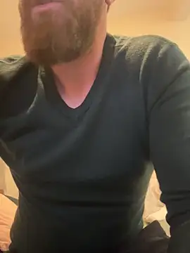 imsmall22 online show from November 24, 12:33 am