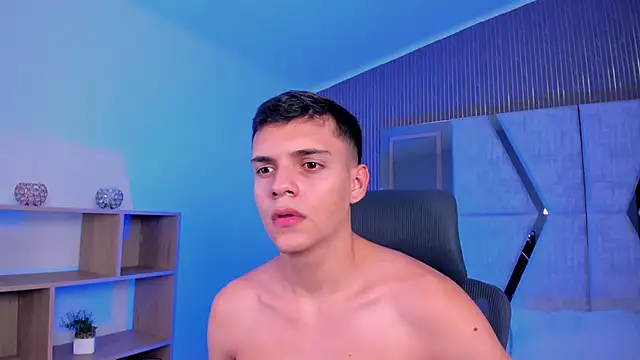 JacobRoberts1 online show from October 29, 9:07 pm