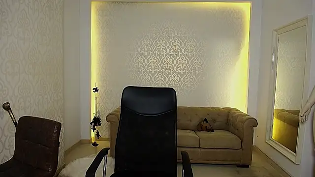 MaxKaiden online show from November 17, 5:32 am