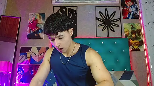 LiamAndrewzz online show from March 9, 4:39 am